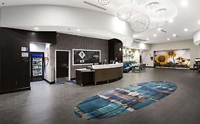 Hampton Inn & Suites - Raleigh Downtown